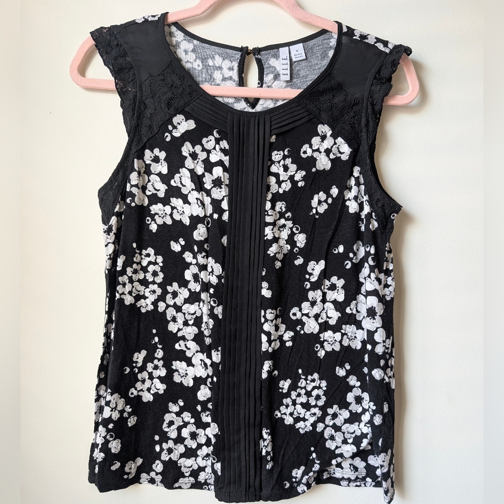Elle Floral Lace Tank Top Size Medium